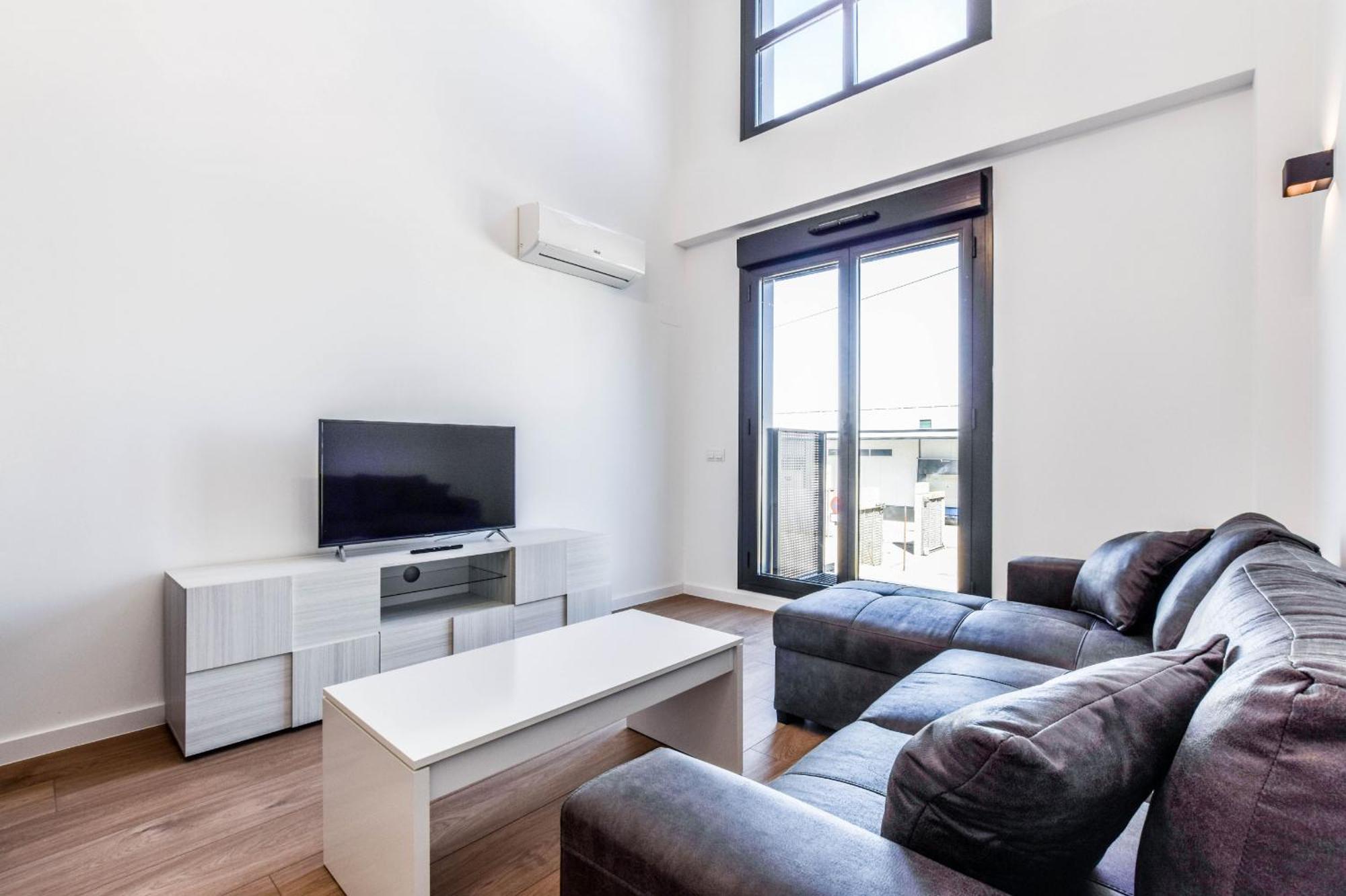 Apartamentos Reformados Con Garajes Incluido 圣塞巴斯蒂安德洛斯雷耶斯 外观 照片